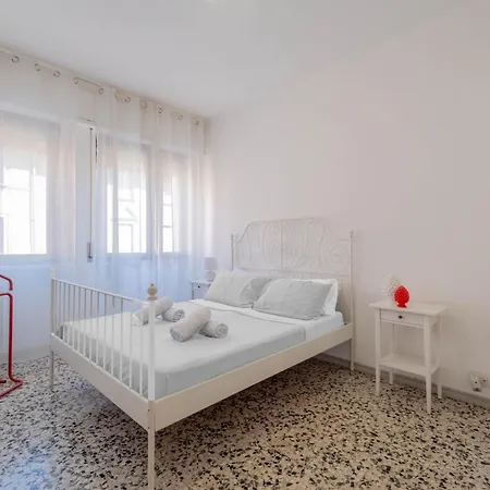 M.aurelio Red Апартаменты