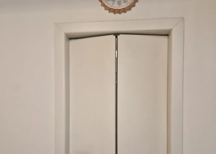 아파트 M.aurelio Red